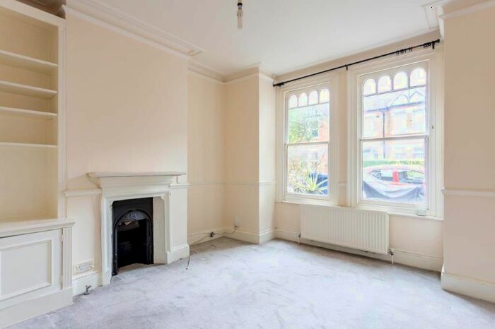 1 Bedroom Maisonette To Rent In Chandos Avenue, London, W5
