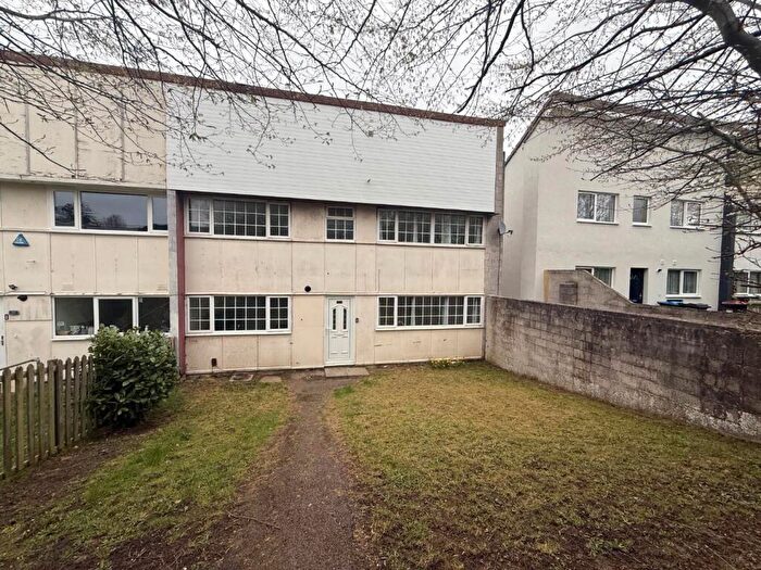 3 Bedroom Semi Detached House To Rent In Bradville, MK13