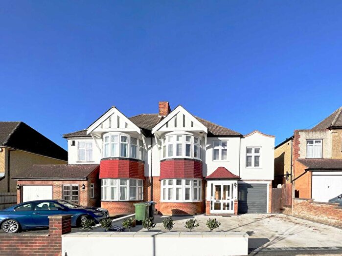 4 Bedroom Semi-Detached House To Rent In Elgar Avenue, Surbiton, KT5