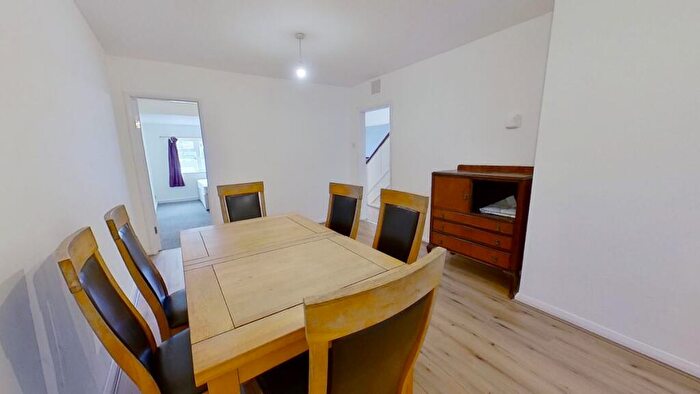 5 Bedroom Terraced House To Rent In Guildford Park Avenue, Guildford, Surrey, GU2