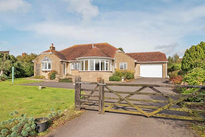 3 Bedroom Detached Bungalow For Sale In Hazelbury Bryan, Sturminster Newton, DT10