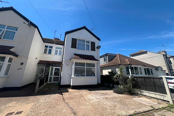 3 Bedroom Semi-Detached House To Rent In Seaforth Grove, Southend On Sea, SS2