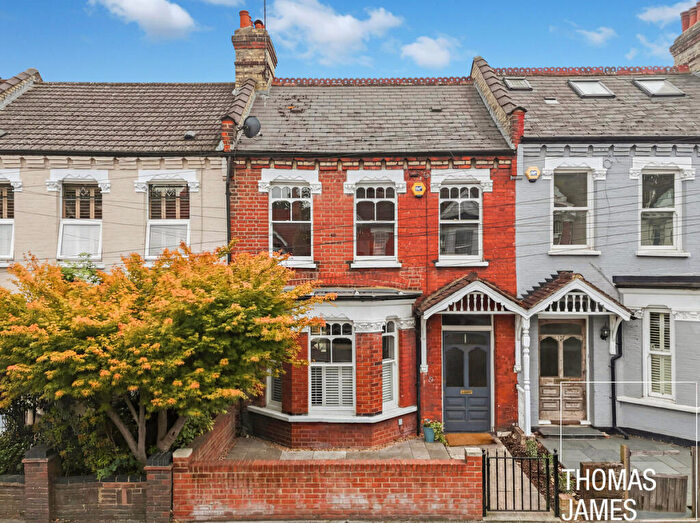 3 Bedroom Terraced House For Sale In Hoppers Road, London, N21