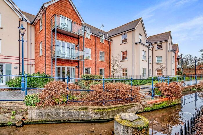 2 Bedroom Flat To Rent In Bridge Street, Hitchin, Hertfordshire, SG5