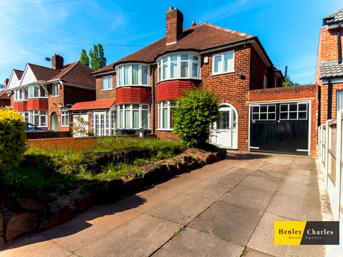 3 Bedroom Semi-Detached House To Rent In Beauchamp Avenue, Birmingham, B20