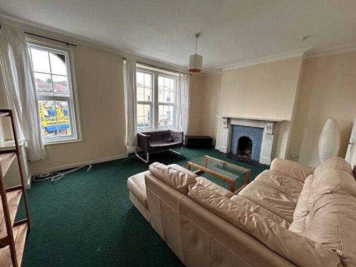4 Bedroom Flat To Rent In Cheltenham Road, Bristol, BS6