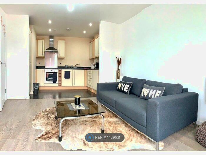 1 Bedroom Flat To Rent In The Junction, Slough, SL2