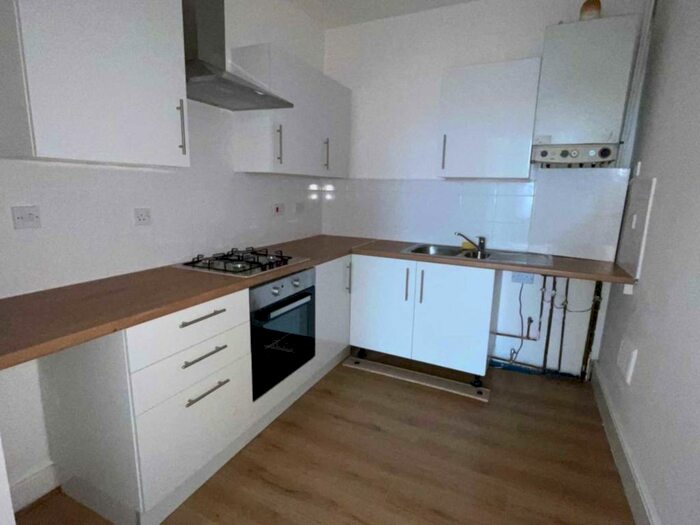 3 Bedroom Flat To Rent In Lawrence Road, Wavertree, L15