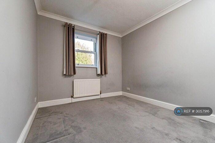 2 Bedroom Flat To Rent In Devonshire Avenue, Sutton, SM2
