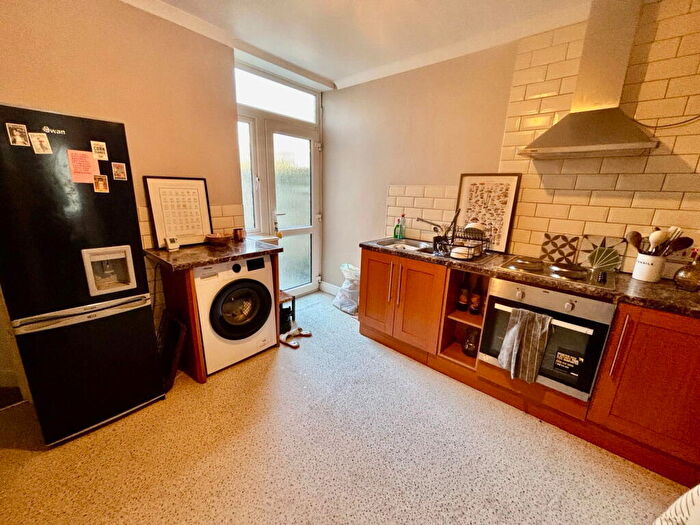 1 Bedroom Semi-Detached House To Rent In Langney Road, Eastbourne, BN21