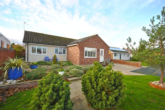 2 Bedroom Detached Bungalow For Sale In Lancaster Crescent, Tickhill, Doncaster, DN11