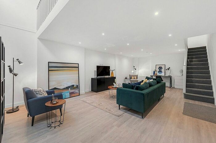 5 Bedroom Terraced House To Rent In Dawes Road, Fulham, London, SW6