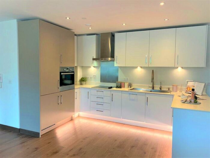 1 Bedroom Flat To Rent In Houghton Way, Bury St. Edmunds, IP33