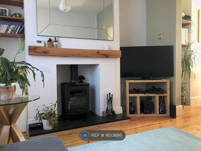 2 Bedroom Terraced House To Rent In Anglesey Street, Cardiff, CF5