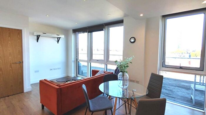 1 Bedroom Flat To Rent In Violet Road, London, E3