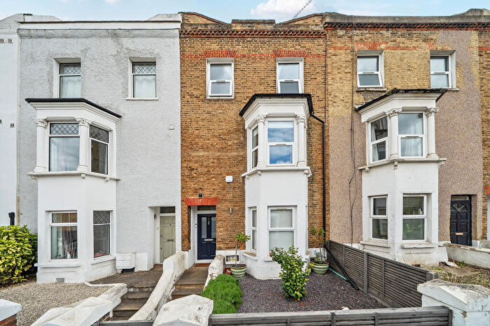 4 Bedroom Terraced House For Sale In Brookhill Road, Woolwich, SE18