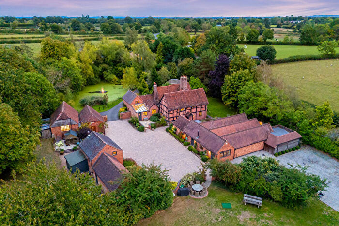 6 Bedroom Detached House For Sale In Old Warwick Road, Rowington, Warwick, CV35