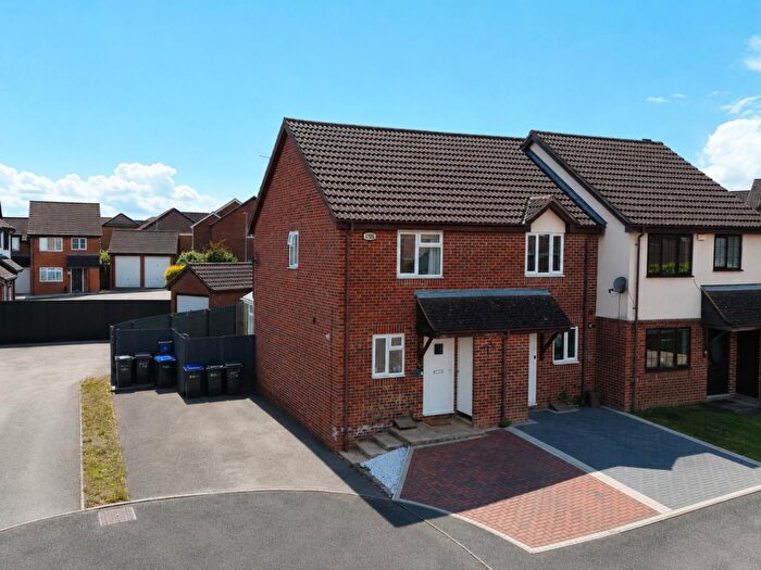 2 Bedroom End Of Terrace House For Sale In Aster Close, Abington Vale, Northampton, NN3