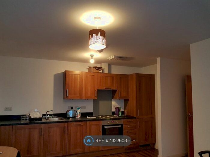 2 Bedroom Flat To Rent In Sweetman Place, Bristol, BS2