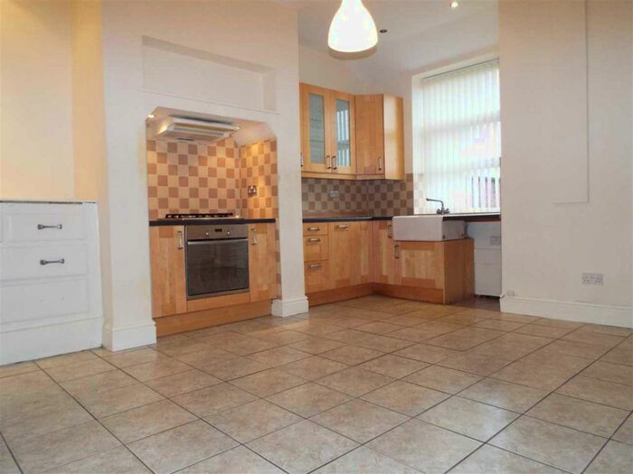 2 Bedroom Terraced House To Rent In Whitecroft Street, Watersheddings, OL1