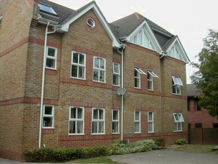 1 Bedroom Flat To Rent In Sherfield House Burton Road, SO15