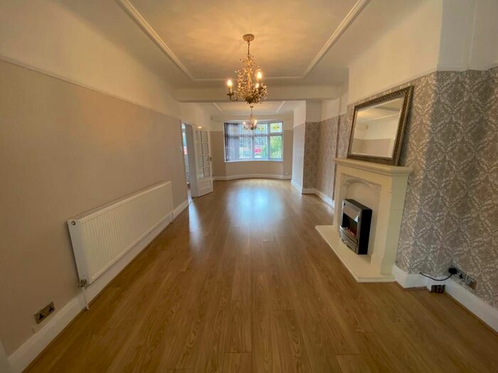 3 Bedroom Semi-Detached House To Rent In Prescot Road, St. Helens WA10