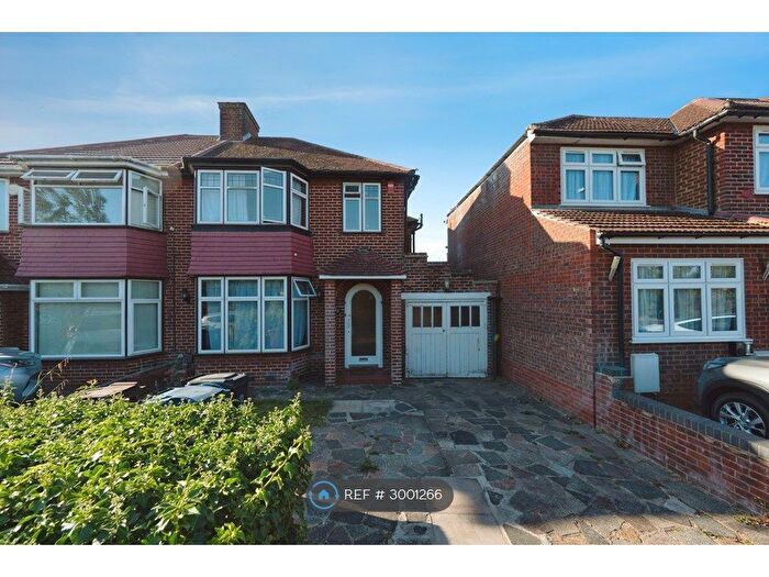 4 Bedroom Semi Detached House To Rent In Crowshott Avenue, Stanmore, HA7