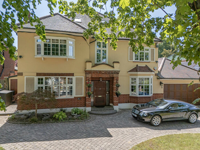6 Bedroom Detached House For Sale In Mornington Road, Woodford Green, IG8