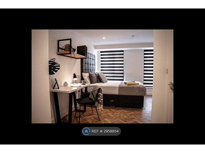 Studio To Rent In Bridge Street West, Birmingham, B19