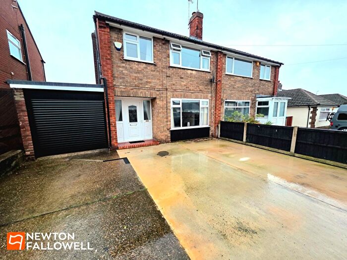 3 Bedroom Semi Detached House For Sale In Beresford Road, Mansfield Woodhouse, NG19