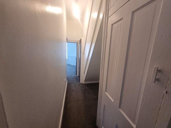 1 Bedroom Apartment To Rent In Brisbane Road, Smethwick, Birmingham, B67