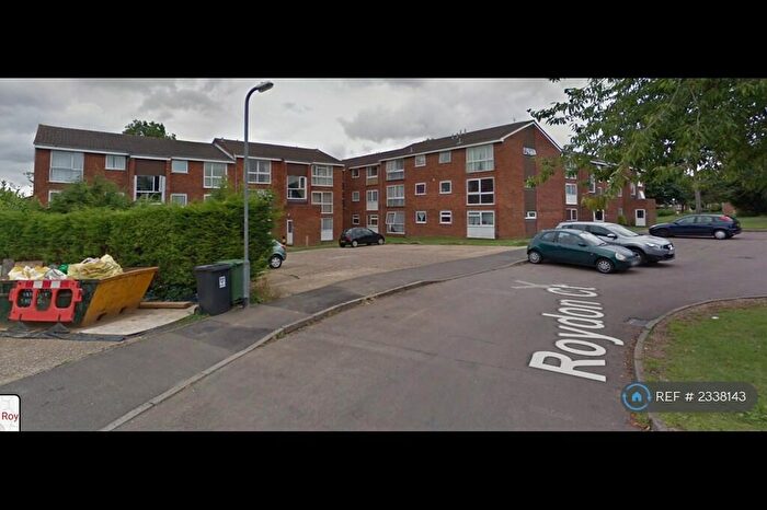 2 Bedroom Flat To Rent In Roydon Court, Hemel Hempstead, HP2