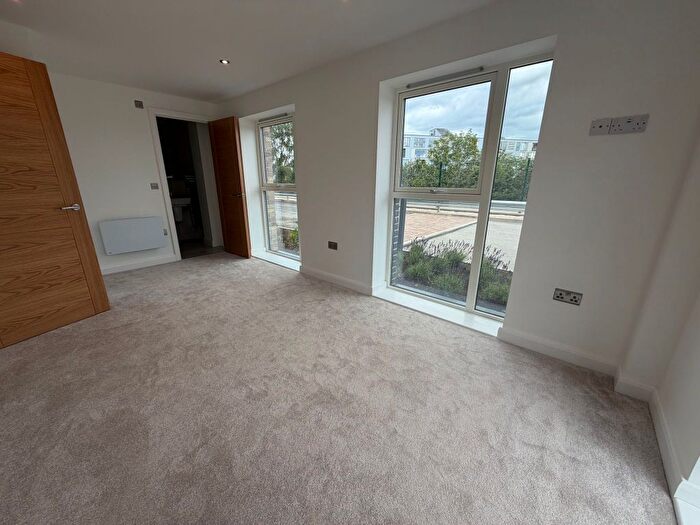 1 Bedroom Flat To Rent In Richmond Hill Approach, Leeds, LS9