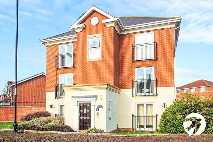 3 Bedroom Flat To Rent In Island Way East, St. Marys Island, Chatham, ME4