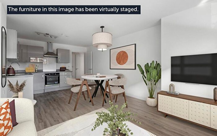 2 Bedroom Flat For Sale In Chatham Heights, Chatham Street, Reading, RG1