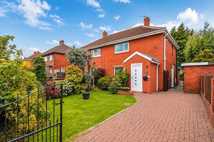 2 Bedroom Semi Detached House For Sale In Lodge Hill Road, Ossett, WF5