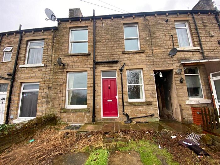 1 Bedroom Terraced House To Rent In Corby Street, Birkby, Huddersfield, HD2