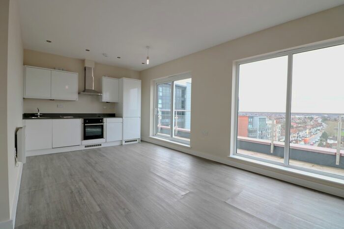 2 Bedroom Flat To Rent In Perth Road, Ilford, IG2