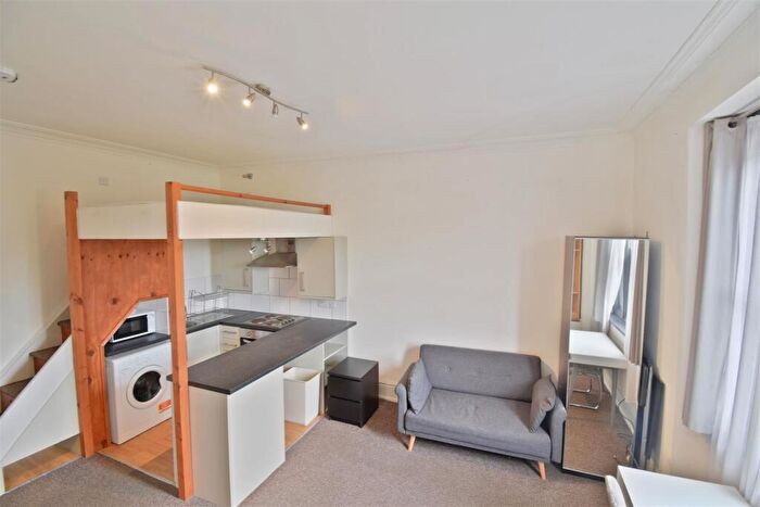 1 Bedroom Flat To Rent In Elmore Road, Sheffield, S10