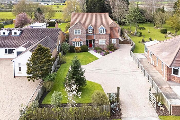 4 Bedroom Detached House For Sale In Mill Lane, Scalby, HU15