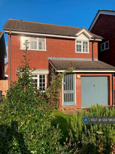 4 Bedroom Detached House To Rent In Palmers Road, Glastonbury, BA6