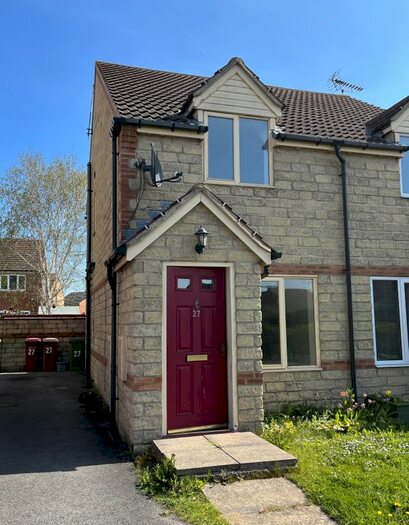 2 Bedroom Town House To Rent In Nutwell Court, Scunthorpe, DN16