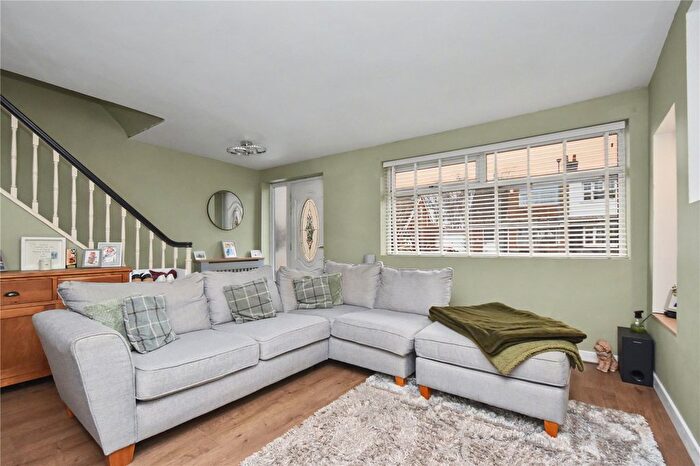 3 Bedroom Semi-detached House For Sale In King Edward Avenue, Allerton Bywater, Castleford, West Yorkshire, WF10