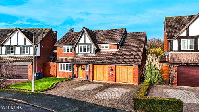 4 Bedroom Detached House For Sale In Moat Drive, Drayton Bassett, Tamworth, Staffordshire, B78