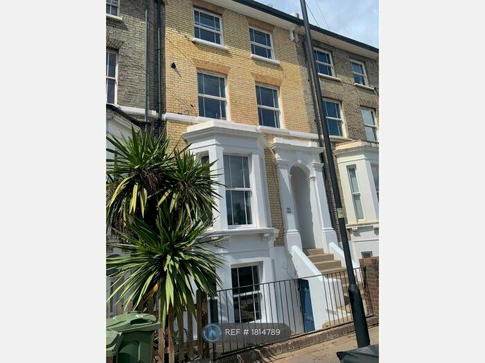1 Bedroom Flat To Rent In Flaxman Road, London, SE5