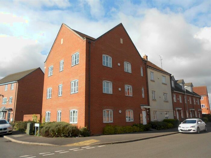 2 Bedroom Flat To Rent In Waterfields Retford, DN22