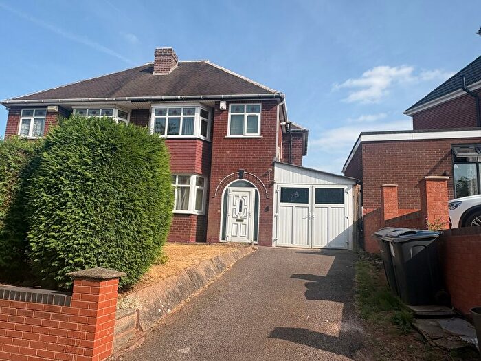 3 Bedroom Semi-Detached House To Rent In Deerhurst Road, Birmingham, B20