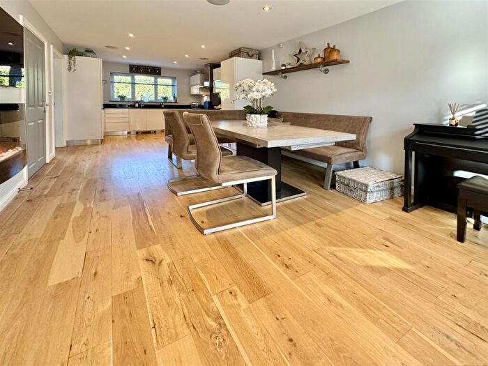 5 Bedroom Detached House For Sale In Henry Moore Court, Woolley Grange, Barnsley, S75