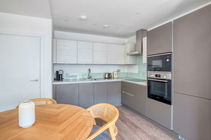 2 Bedroom Apartment To Rent In Vanguard Way, London, , Uk, E17