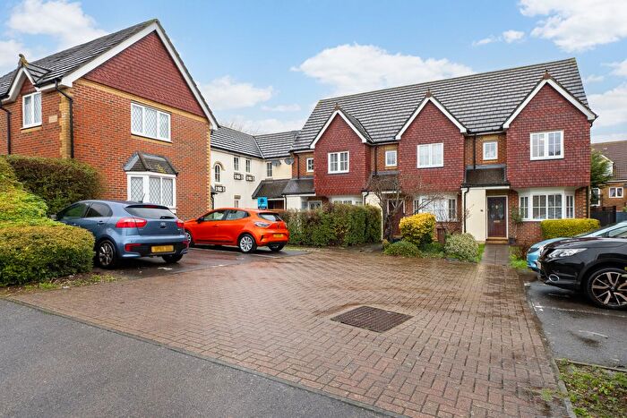 2 Bedroom Terraced House For Sale In Cormorant Place, Cheam, Sutton, SM1